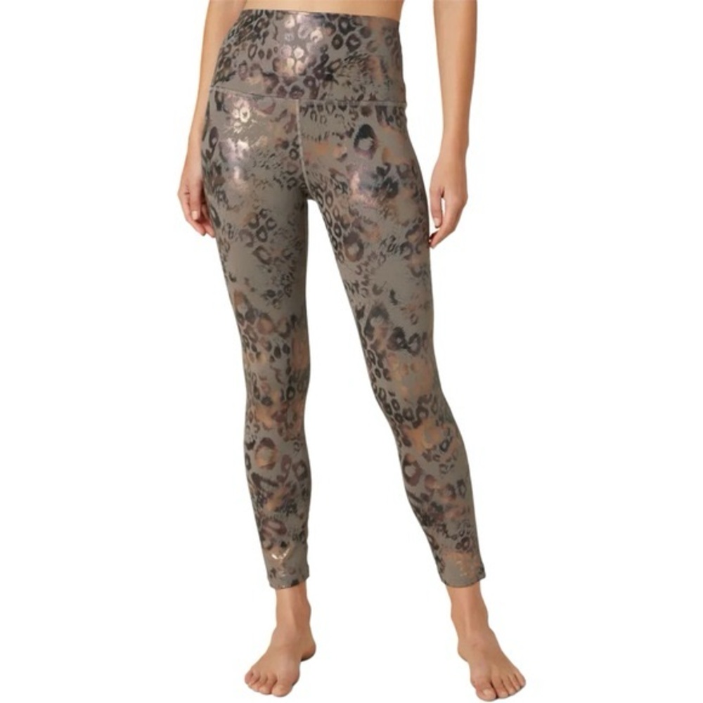 Beyond Yoga Leopard PowerShine High Waisted Midi Legging Size Small